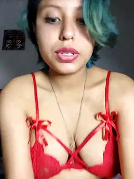 Snapshot of azulzulix chatting on March 1, 7:51 am azulzulix online show from March 1, 7:51 am