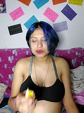 Snapshot of azulzulix chatting on March 7, 6:13 am azulzulix online show from March 7, 6:13 am