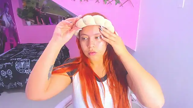 Snapshot of marcellaa303av chatting on January 24, 2:28 am marcellaa303av online show from January 24, 2:28 am