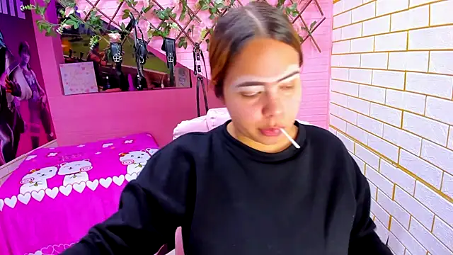 Snapshot of marcellaa303av chatting on December 3, 1:57 am marcellaa303av online show from December 3, 1:57 am