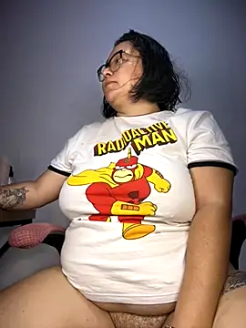 Snapshot of CinnamonCookiez chatting on October 12, 3:38 am CinnamonCookiez online show from October 12, 3:38 am