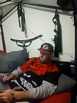 Snapshot of KingOfKinkzNCDominant828 chatting on December 3, 4:17 pm KingOfKinkzNCDominant828 online show from December 3, 4:17 pm