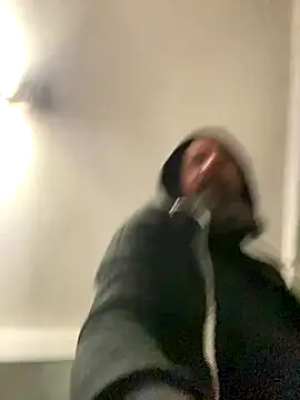 Snapshot of carlosc0f chatting on October 11, 5:39 am carlosc0f online show from October 11, 5:39 am