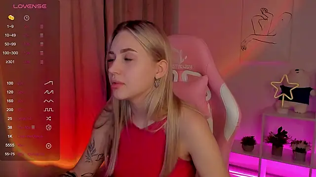 Carol  Cox online show from March 10, 10:55 pm