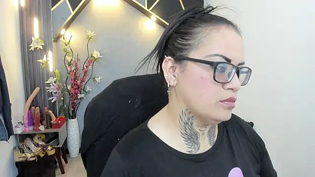 brigittemiller online show from March 26, 1:33 am