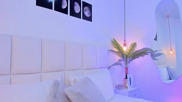 zoe rivers online show from September 20, 1:28 am