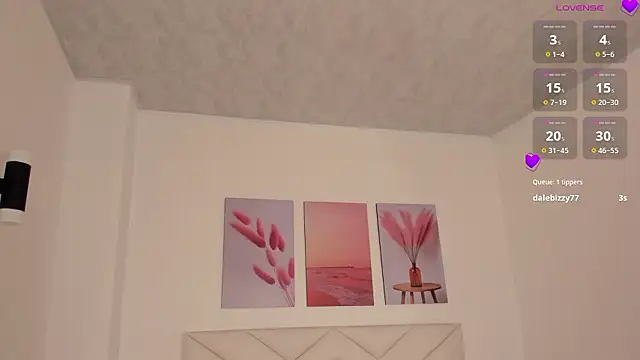 zoe rivers online show from March 14, 6:13 pm