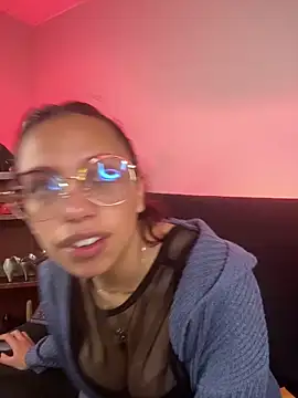 lilith-deveraux online show from March 1, 12:23 pm