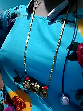 gunjan22 online show from December 21, 3:42 pm