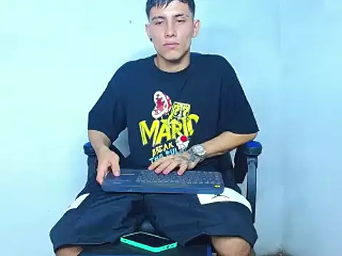 Snapshot of bab_boy_777 chatting on December 8, 2:28 am bab boy 777 online show from December 8, 2:28 am