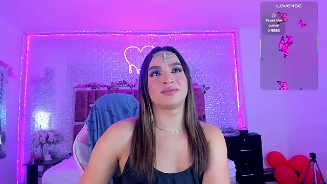 KylieVictoria online show from February 11, 4:44 am