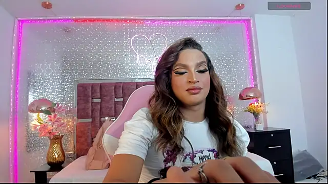 KylieVictoria online show from September 13, 4:56 am