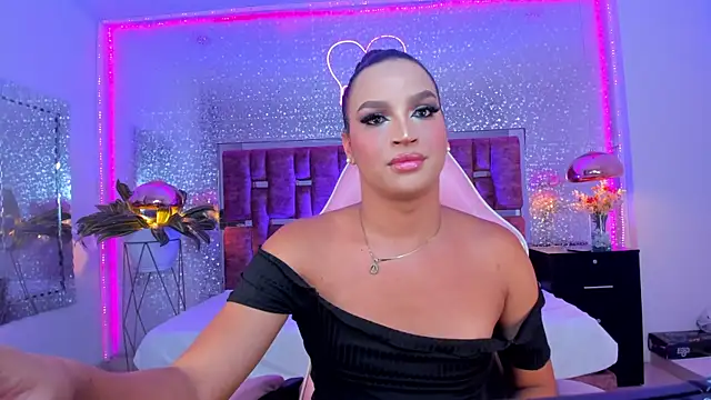 KylieVictoria online show from October 10, 4:55 am