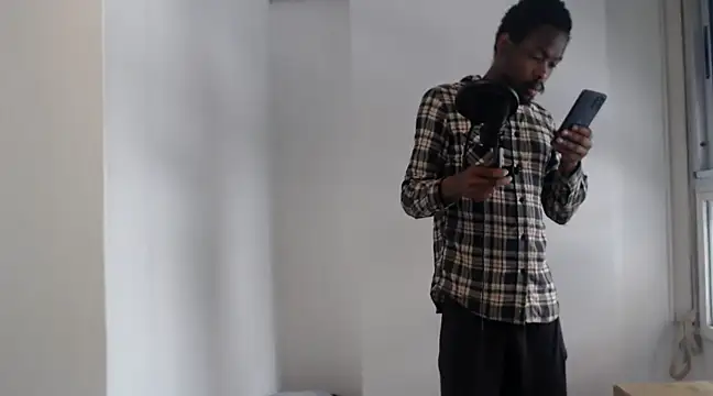 Snapshot of Mastertopdome chatting on February 4, 5:12 pm Mastertopdome online show from February 4, 5:12 pm