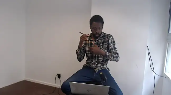 Snapshot of Mastertopdome chatting on February 14, 2:44 pm Mastertopdome online show from February 14, 2:44 pm