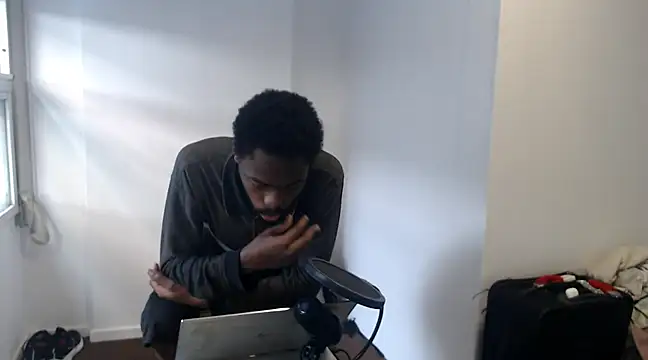 Snapshot of Mastertopdome chatting on February 27, 7:37 pm Mastertopdome online show from February 27, 7:37 pm