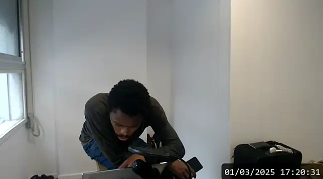 Snapshot of Mastertopdome chatting on March 1, 8:21 pm Mastertopdome online show from March 1, 8:21 pm