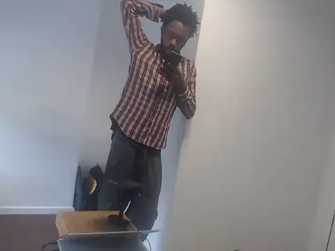 Snapshot of Mastertopdome chatting on October 10, 2:05 pm Mastertopdome online show from October 10, 2:05 pm