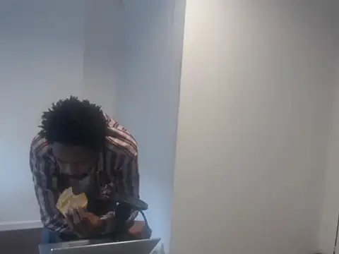 Snapshot of Mastertopdome chatting on October 19, 1:45 pm Mastertopdome online show from October 19, 1:45 pm