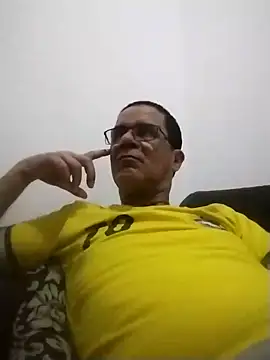 Snapshot of barboza991 chatting on December 16, 12:37 am barboza991 online show from December 16, 12:37 am