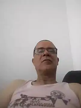 Snapshot of barboza991 chatting on February 4, 1:34 am barboza991 online show from February 4, 1:34 am