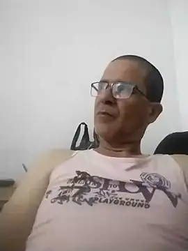 Snapshot of barboza991 chatting on February 8, 11:24 pm barboza991 online show from February 8, 11:24 pm