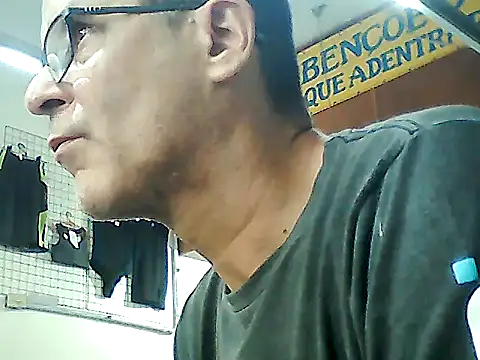 Snapshot of barboza991 chatting on February 14, 7:54 pm barboza991 online show from February 14, 7:54 pm