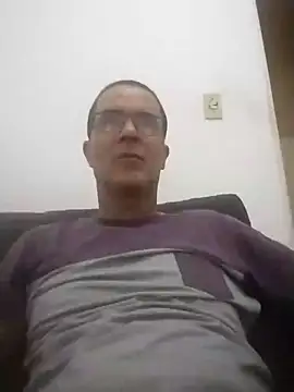 Snapshot of barboza991 chatting on February 20, 3:41 pm barboza991 online show from February 20, 3:41 pm