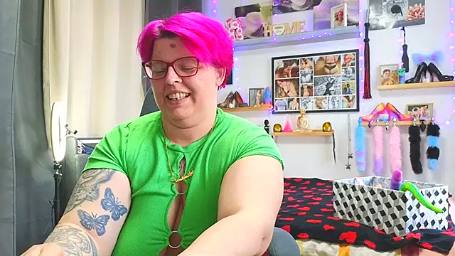 SunshineLexi online show from February 25, 10:15 am