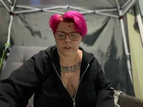 SunshineLexi online show from March 13, 7:39 pm