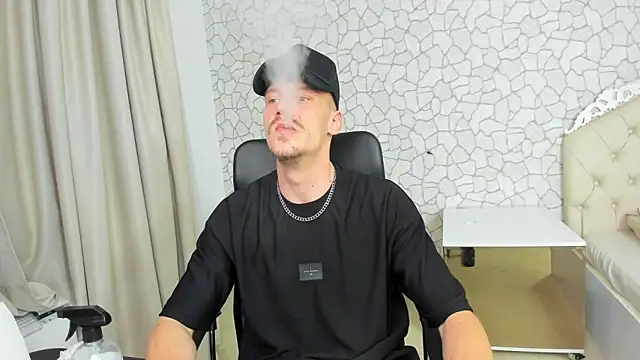 MateoBenjaminX online show from December 27, 10:37 pm