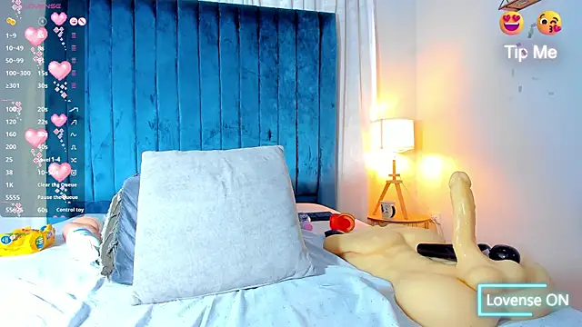 Snapshot of sweetebony_970 chatting on January 25, 3:30 pm sweetebony 970 online show from January 25, 3:30 pm