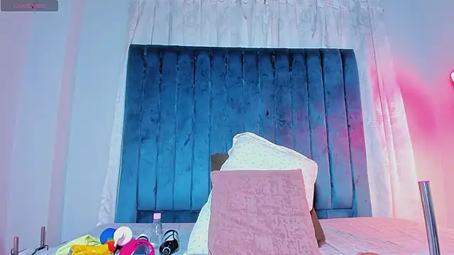 Snapshot of sweetebony_970 chatting on November 11, 11:54 am sweetebony 970 online show from November 11, 11:54 am