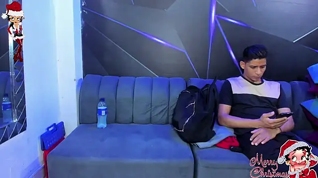 playsgirlhot online show from November 30, 11:09 pm