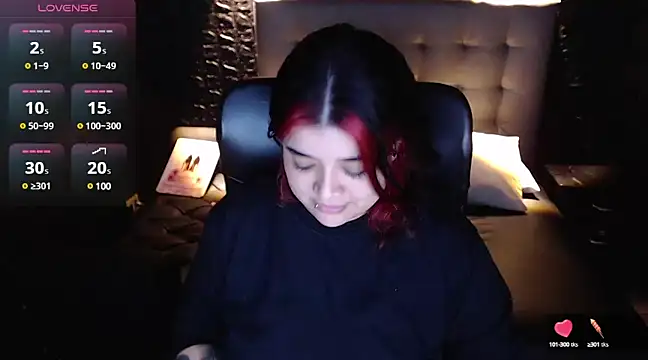 Snapshot of _ValeryStone_ chatting on December 22, 1:34 am  ValeryStone  online show from December 22, 1:34 am