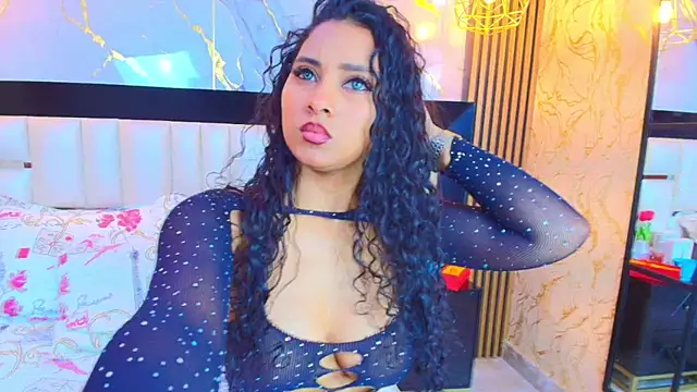 Snapshot of SofiaLaurents chatting on September 18, 1:13 pm SofiaLaurents online show from September 18, 1:13 pm