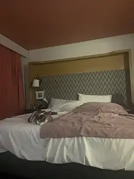 Snapshot of UrFavorite304 chatting on December 21, 4:19 am UrFavorite304 online show from December 21, 4:19 am