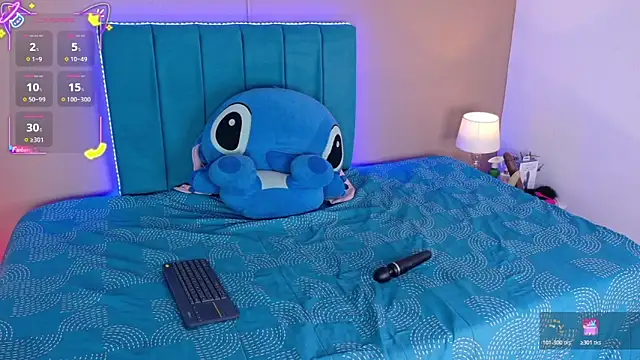 Snapshot of ahvi_ebony chatting on November 24, 11:54 am ahvi ebony online show from November 24, 11:54 am