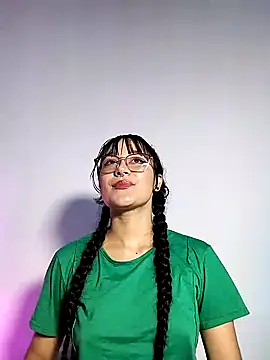 chunn liioo online show from February 1, 4:44 pm