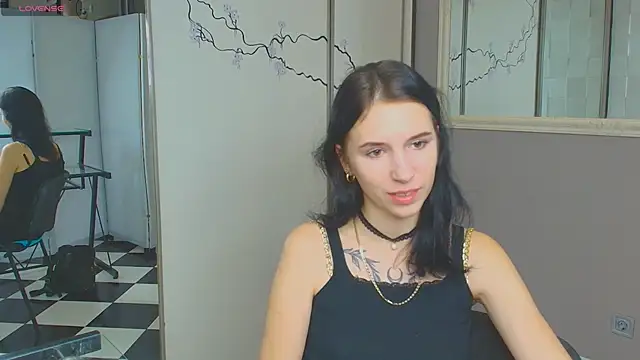 KarolinaBlacks online show from December 8, 9:57 am