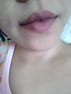 Snapshot of Anki-doll chatting on October 1, 6:08 am Anki-doll online show from October 1, 6:08 am