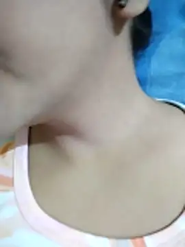 Snapshot of Anki-doll chatting on October 29, 5:42 am Anki-doll online show from October 29, 5:42 am