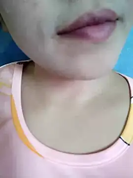 Snapshot of Anki-doll chatting on November 3, 5:42 am Anki-doll online show from November 3, 5:42 am