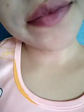 Snapshot of Anki-doll chatting on November 5, 5:40 am Anki-doll online show from November 5, 5:40 am