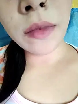 Snapshot of Anki-doll chatting on November 6, 5:30 am Anki-doll online show from November 6, 5:30 am