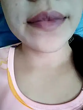 Snapshot of Anki-doll chatting on November 17, 5:35 am Anki-doll online show from November 17, 5:35 am