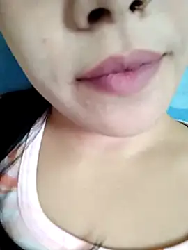 Snapshot of Anki-doll chatting on November 29, 5:32 am Anki-doll online show from November 29, 5:32 am