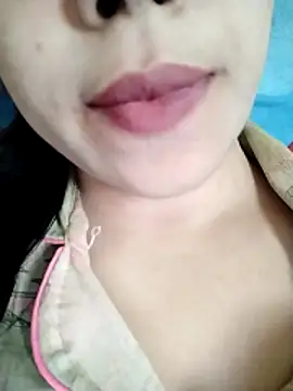 Snapshot of Anki-doll chatting on December 16, 5:34 am Anki-doll online show from December 16, 5:34 am