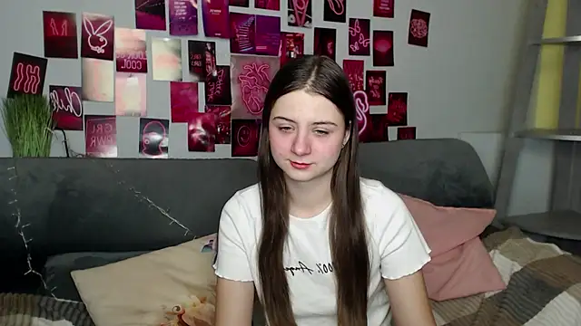 MilanaRoza online show from October 25, 4:42 am