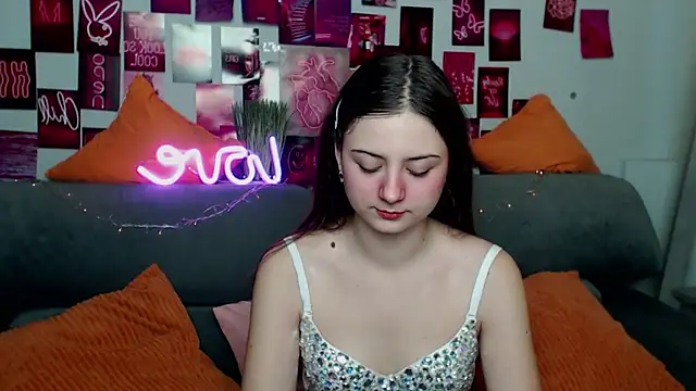 MilanaRoza online show from November 2, 6:05 am